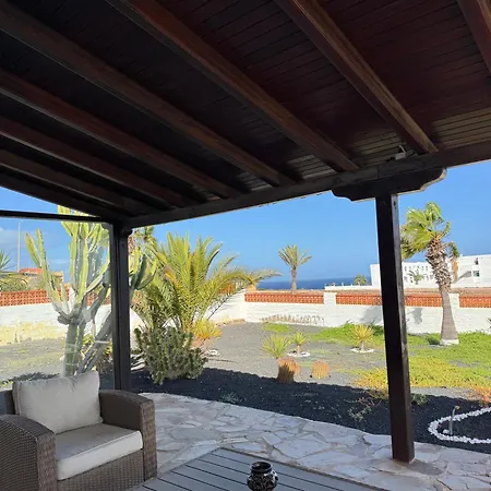 Solerolo - Stunning In Villa Parque Holandes