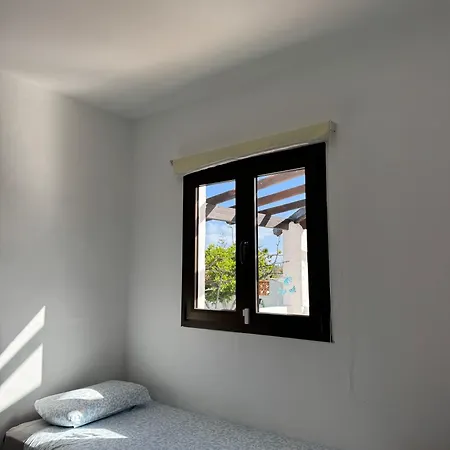 Solerolo - Stunning In 빌라 Parque Holandes