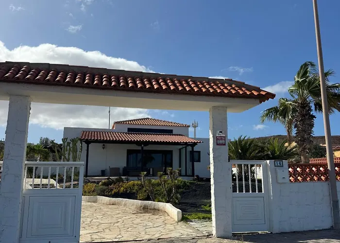 Solerolo - Stunning In 빌라 Parque Holandes