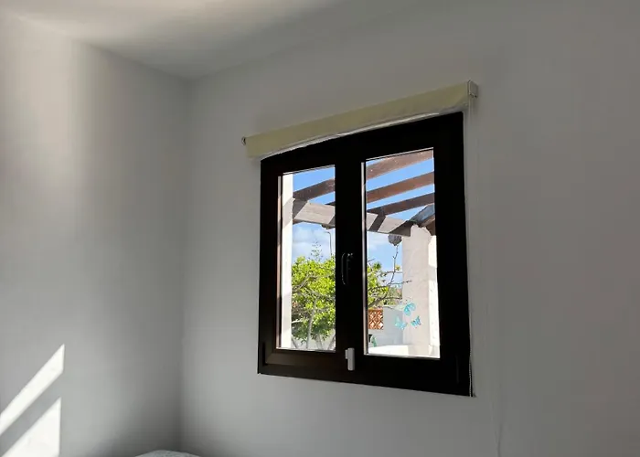 Solerolo - Stunning In Villa Parque Holandes