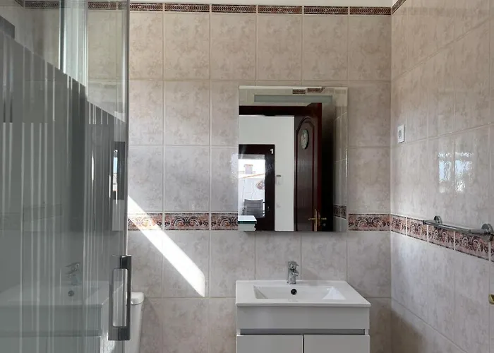 Solerolo - Stunning In Villa *