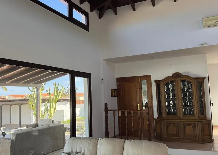 Villa Solerolo - Stunning In Parque Holandes