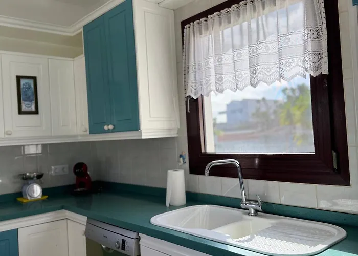 Solerolo - Stunning In Villa *